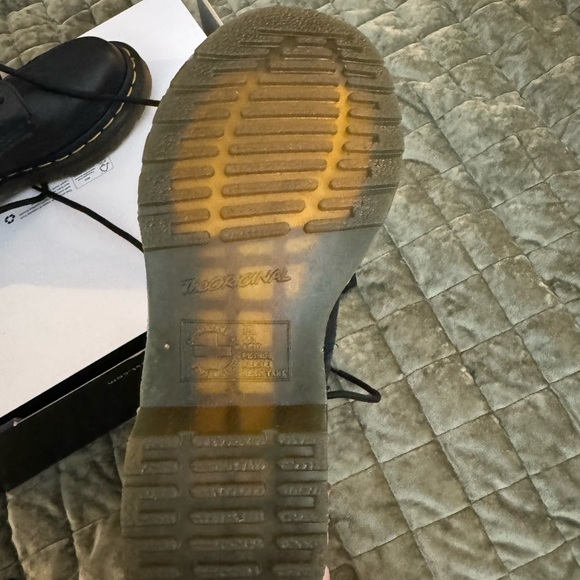 Dr Martens black rose embroidered combat boots - Picture 4 of 5